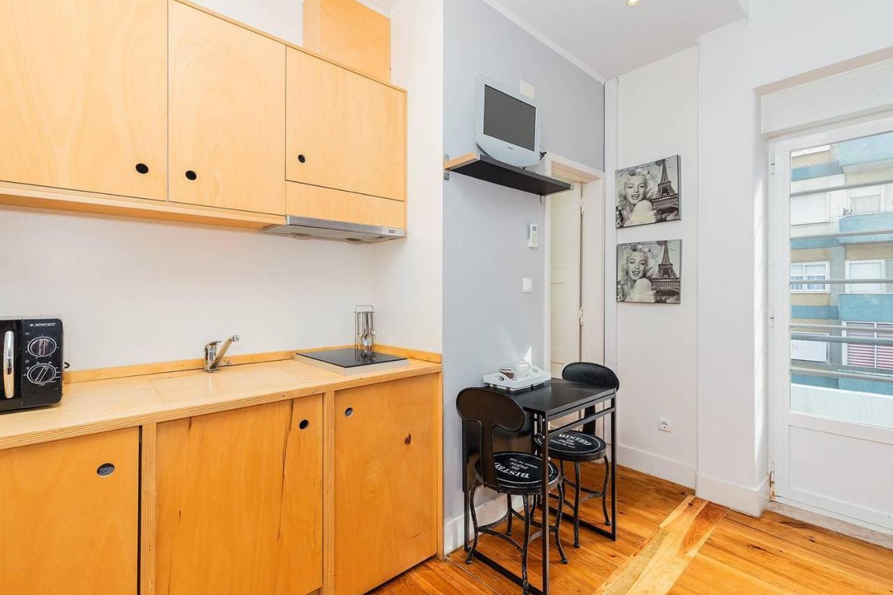 Renovated In Apartment Lissabon